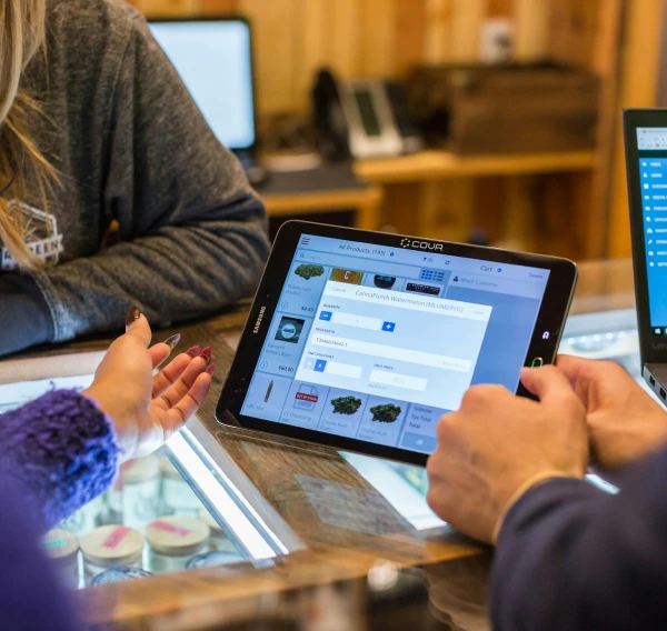 Unified omnichannel contact centre experience using VegaVision platforms